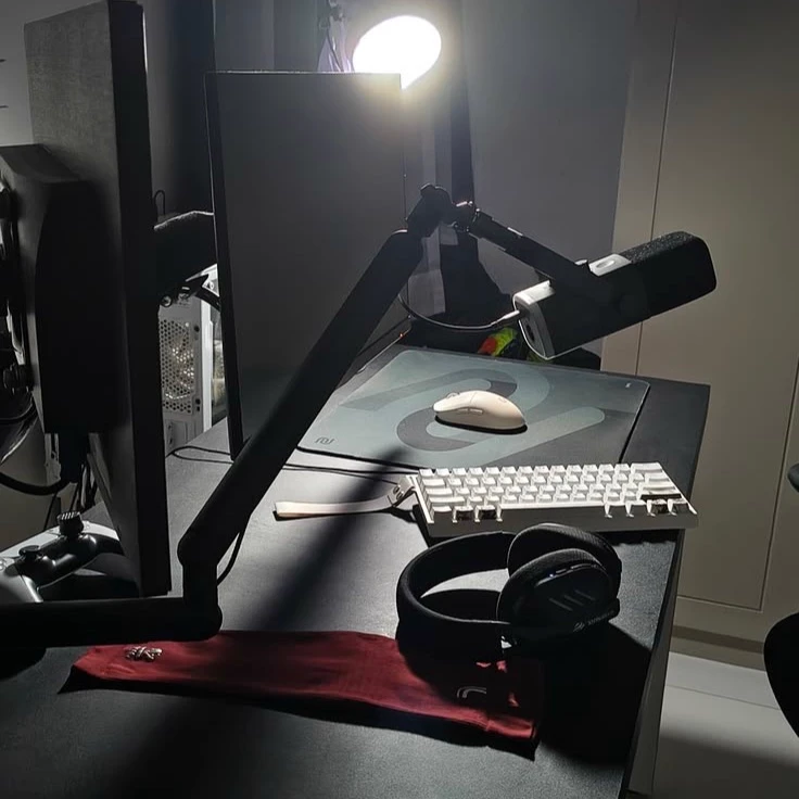Streamer life thumbnail
