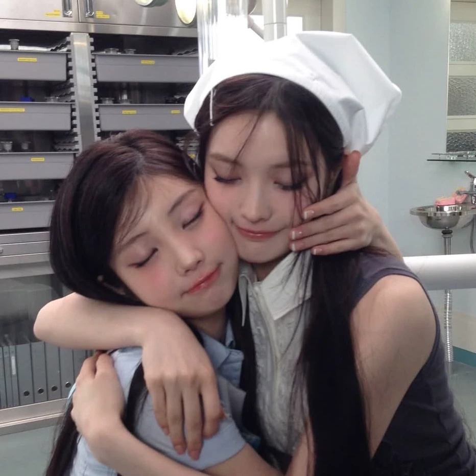 Heeroz (Wonhee x Iroha) thumbnail