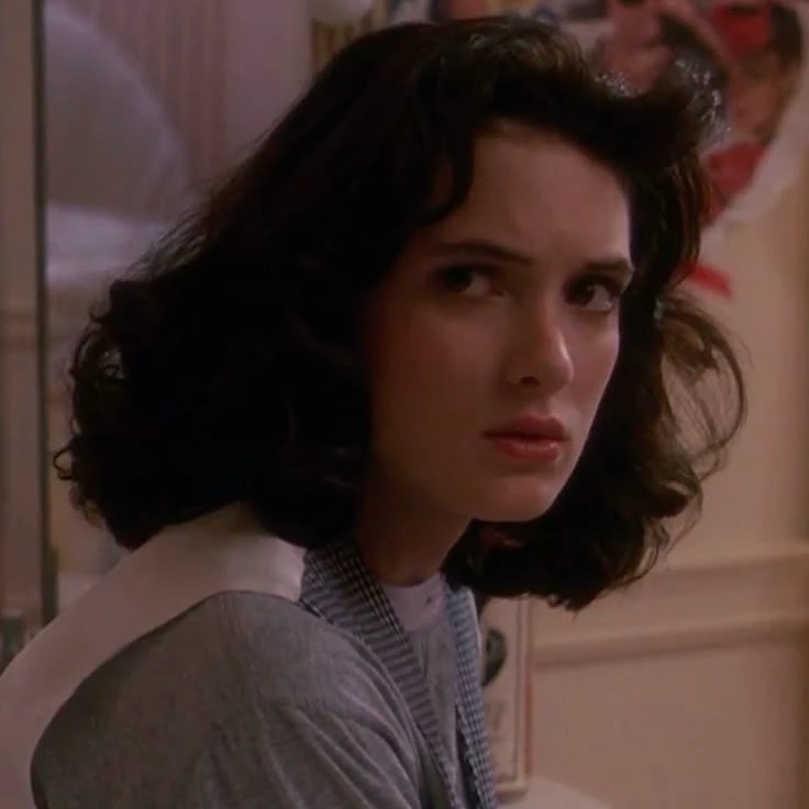 Veronica Sawyer thumbnail