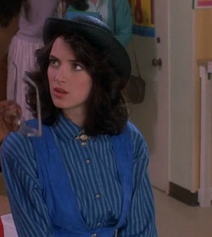 Veronica Sawyer thumbnail