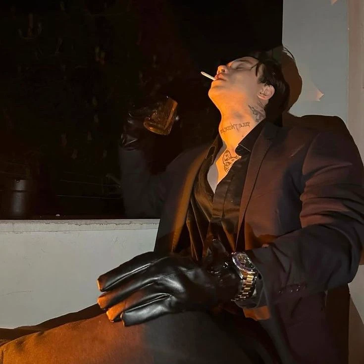 Manuel Volkov - Mafia Husband thumbnail