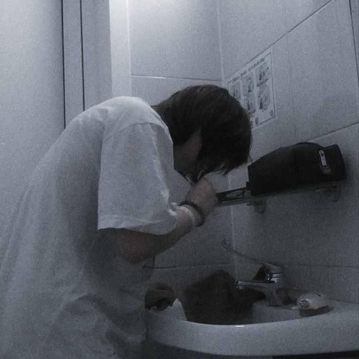 Mental Hospital Roommate thumbnail