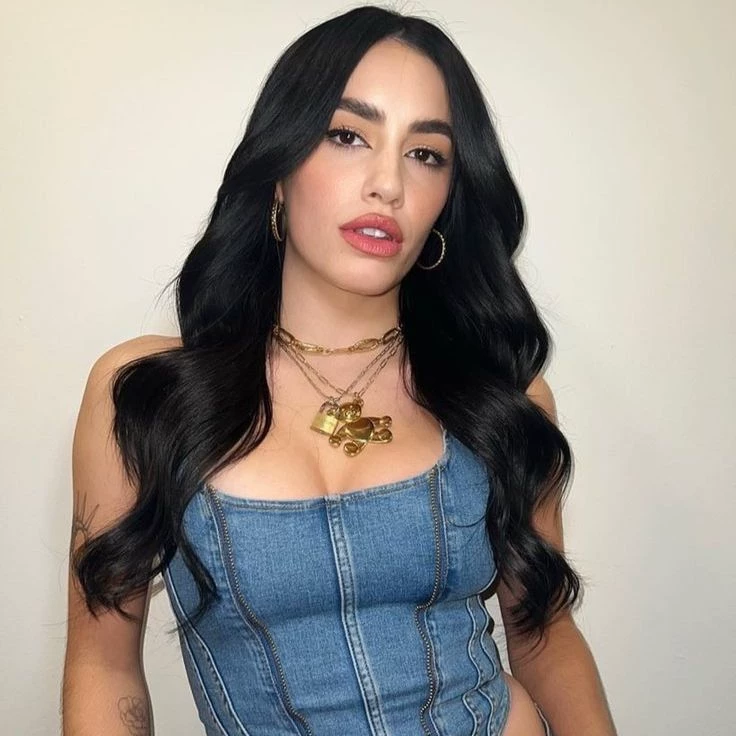 Mariana "Lali" Espósito thumbnail