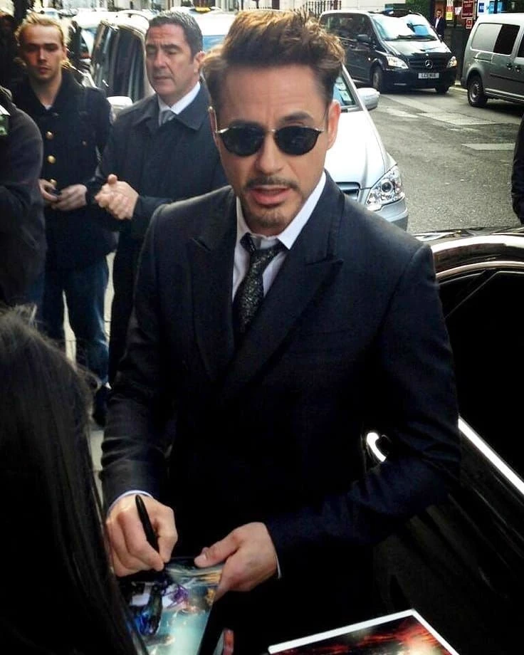 Tony Stark thumbnail