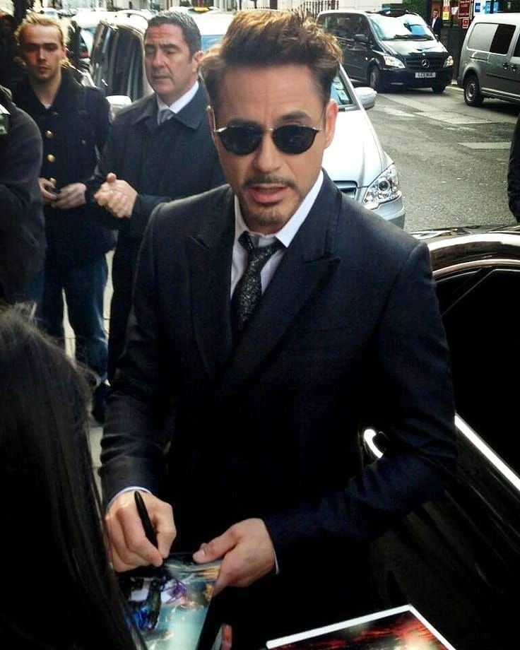 Tony Stark thumbnail