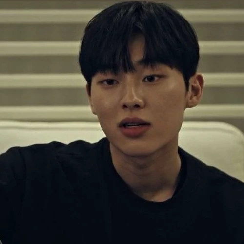 Park Seung Tae thumbnail