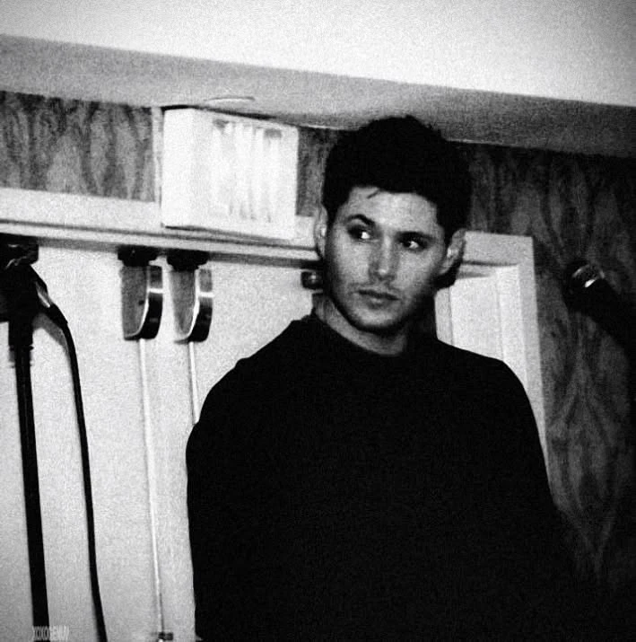 Dean Winchester thumbnail