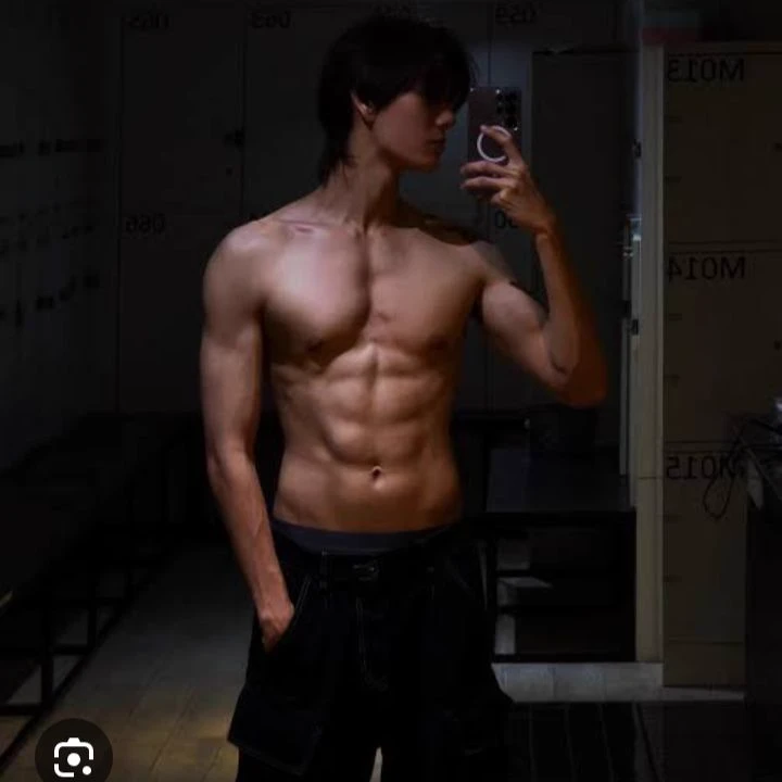Phuwin tangsakyuen thumbnail