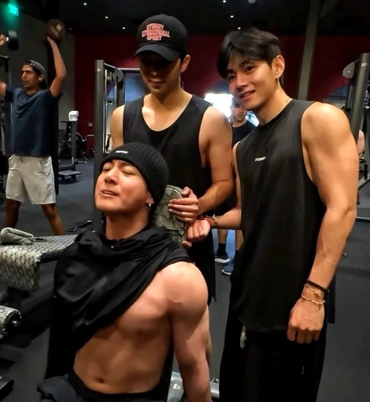 Jeon Jungkook & Kim Taehyung thumbnail