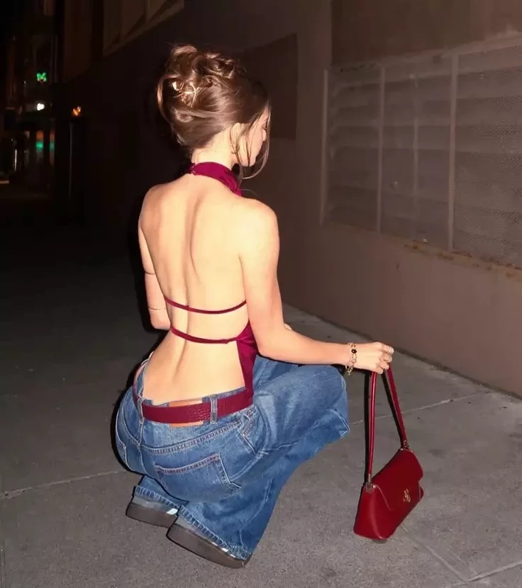 Aria hot model thumbnail