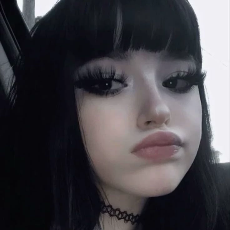 Lexi thumbnail