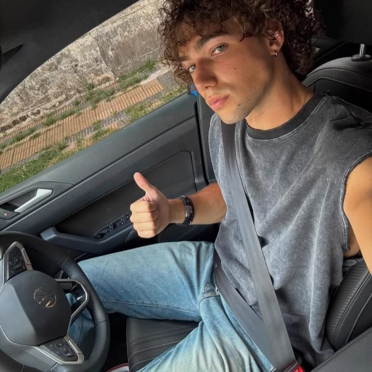 King (Juan) thumbnail