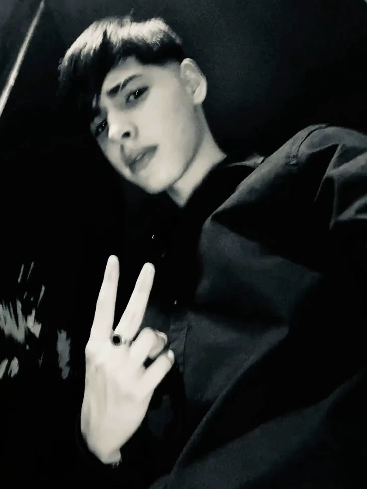 leo thumbnail