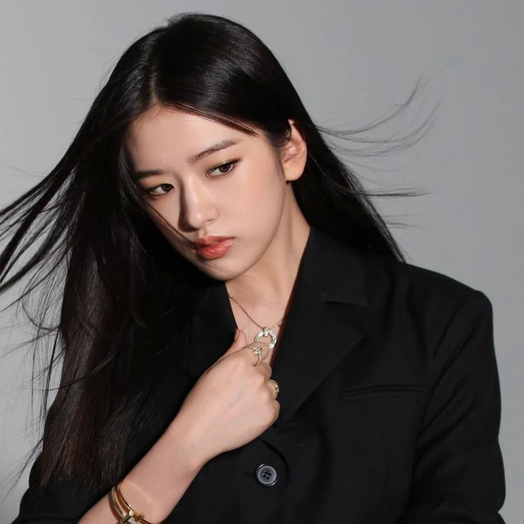 Yujin  thumbnail