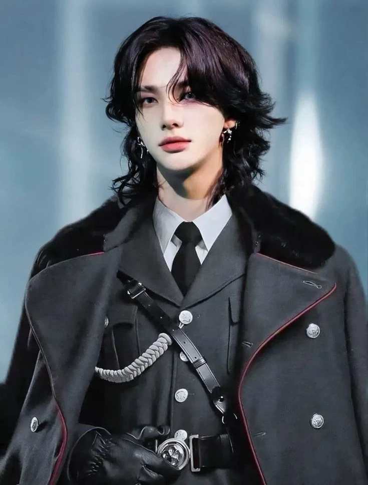 Hwang Hyunjin thumbnail