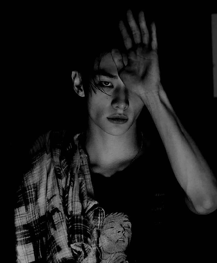 Hwang Hyunjin thumbnail