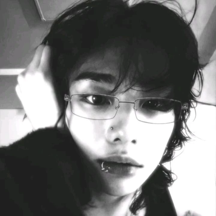 Hyunjin Hwang thumbnail