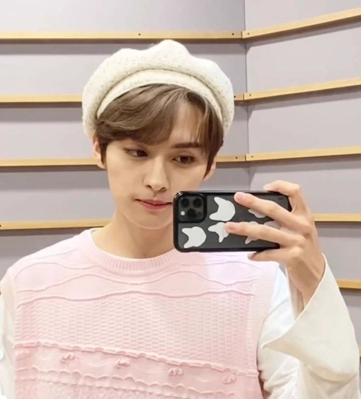 𝑀𝑖𝑛ℎ𝑜 ⋆. 𐙚 ˚ (𝐻𝑎𝑛𝑘𝑛𝑜𝑤) thumbnail