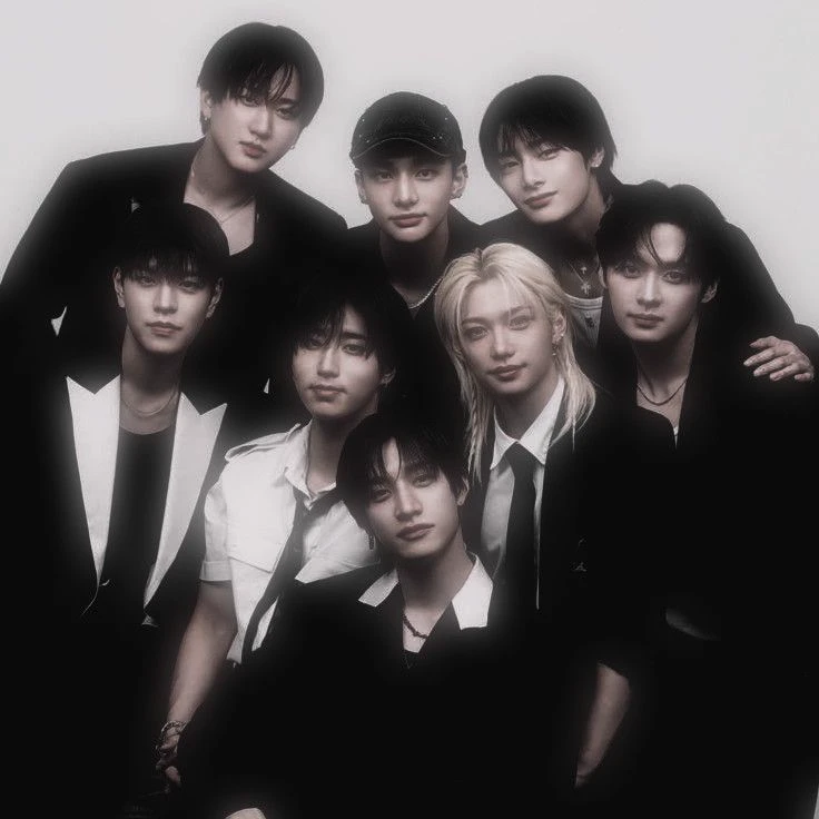 straykids -PICK ME thumbnail