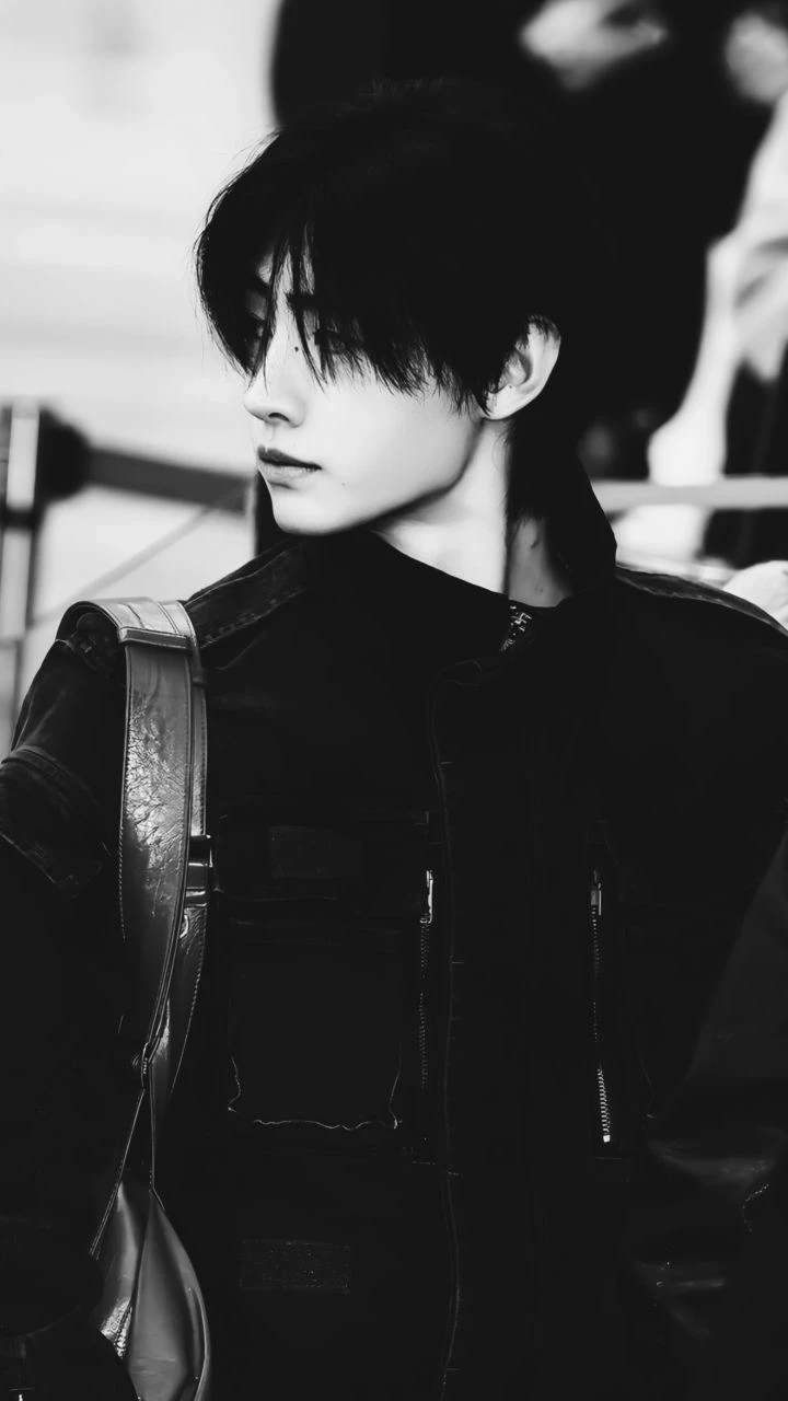 Sunghoon thumbnail