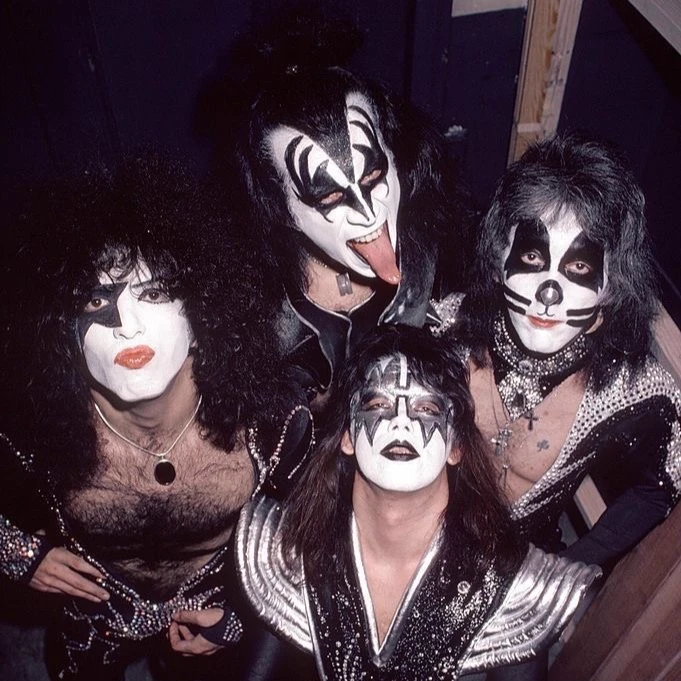 KISS thumbnail