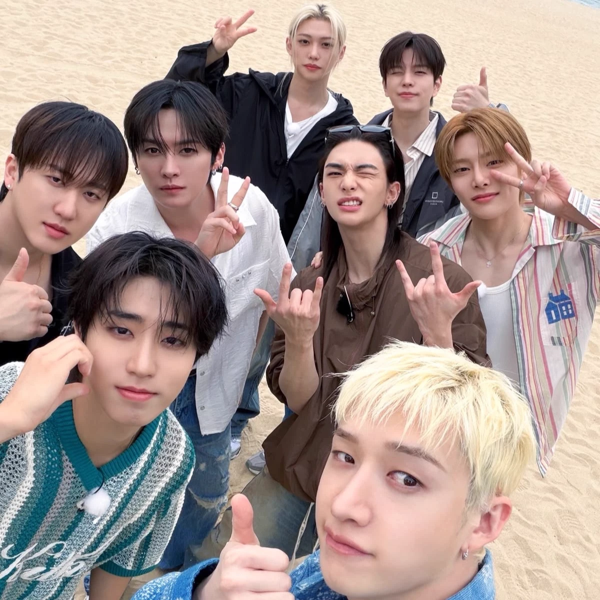 Stray kids-híbridos thumbnail