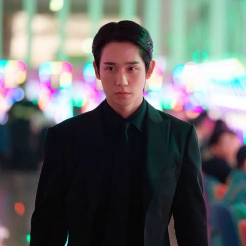 Jung Hae-in thumbnail