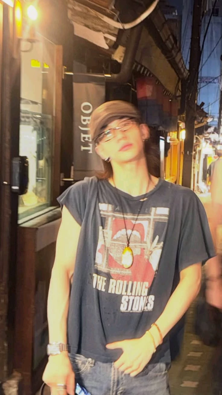 Hyunjin  thumbnail