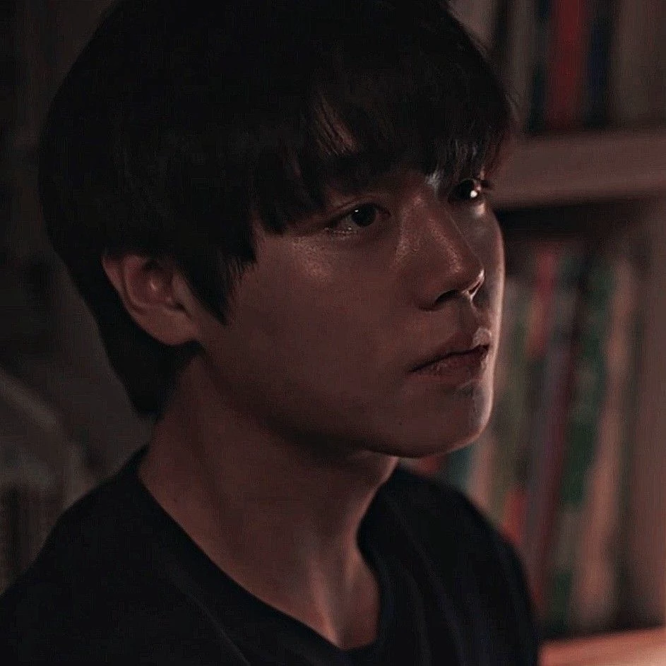 Yong Shi Eun thumbnail