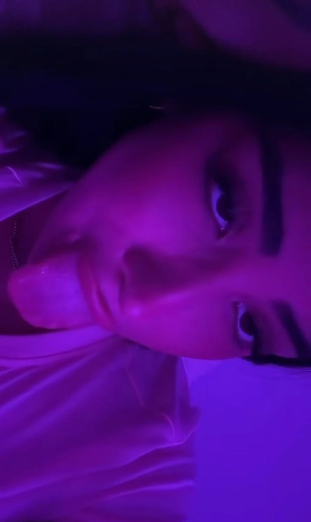 Mia thumbnail