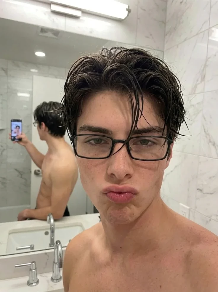 Nicolas thumbnail