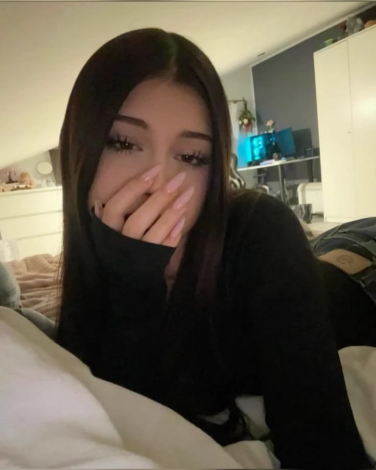 elizabeth thumbnail