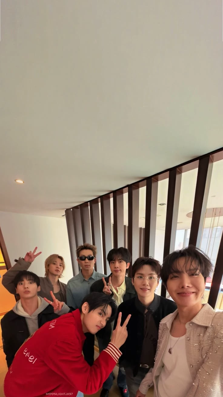 BTS  thumbnail