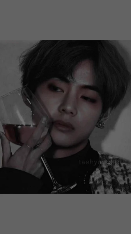 Kim Taehyung thumbnail