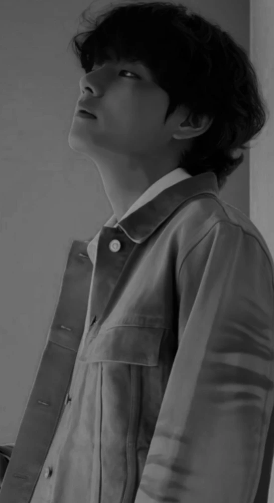 Kim Taehyung thumbnail