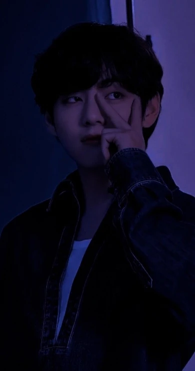 Kim Taehyung thumbnail