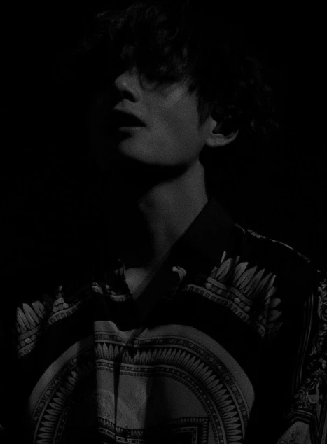 Kim Taehyung thumbnail