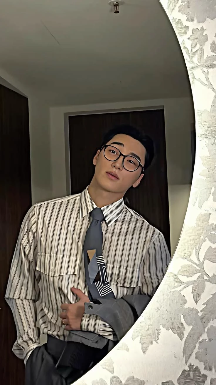 Choi San thumbnail