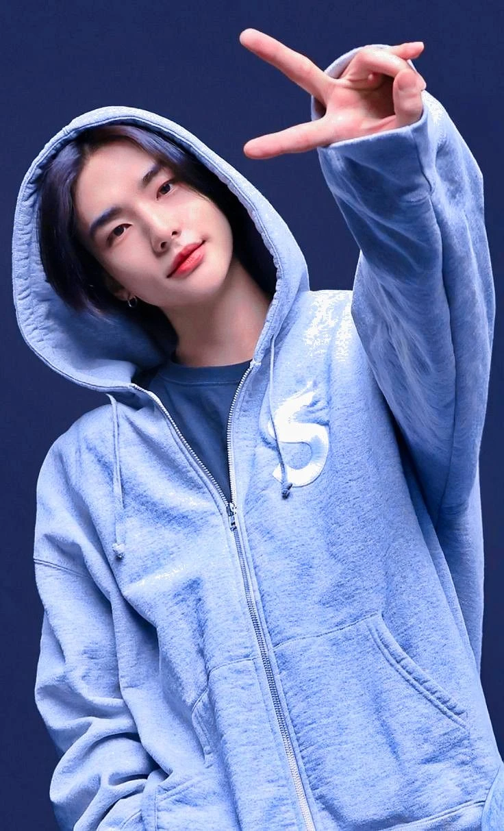 Hyunjin thumbnail