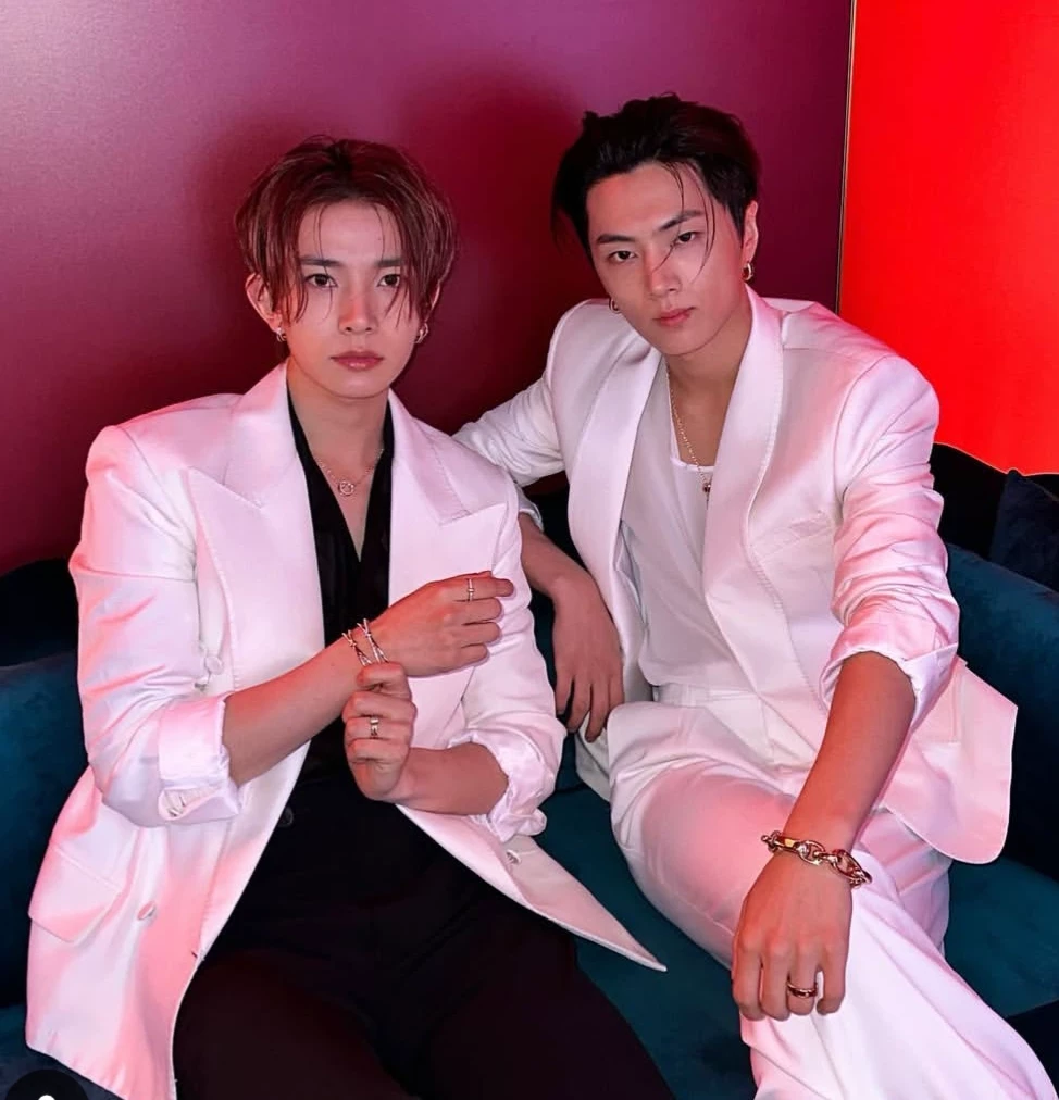 lee heeseung and park jay  thumbnail