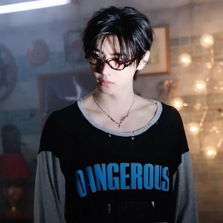 Sunghoon thumbnail