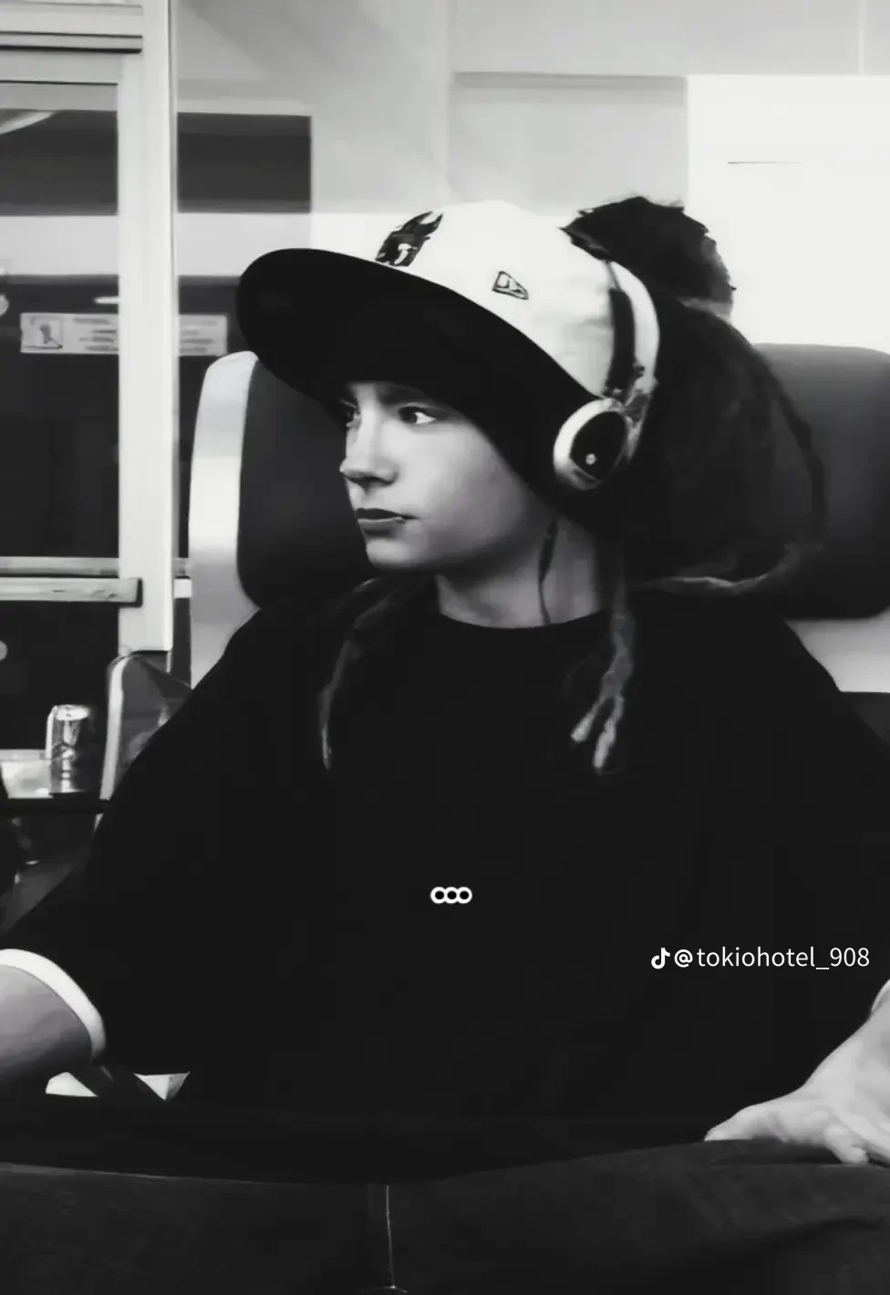 Tom Kaulitz thumbnail