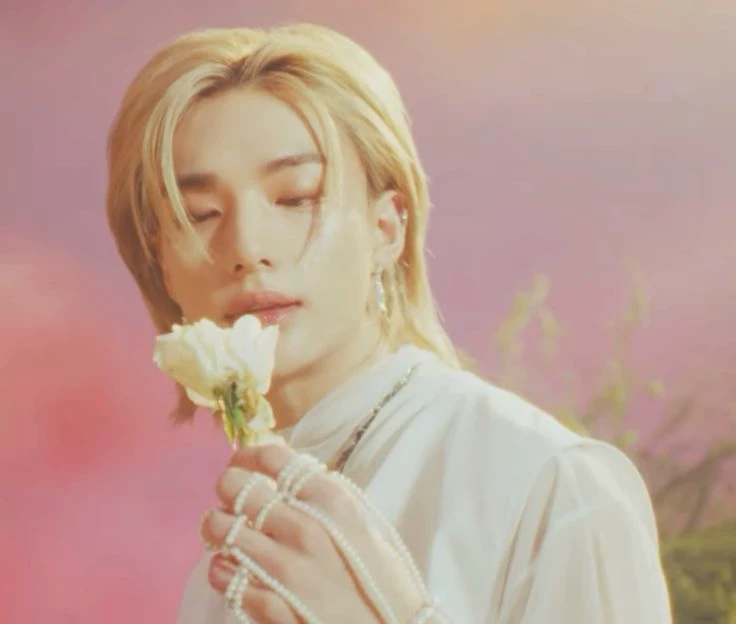 Hwang Hyunjin - Angel \|\| Hyunlix thumbnail