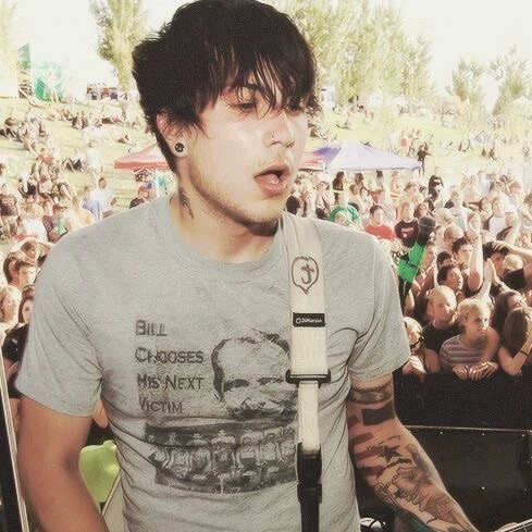Frank Iero thumbnail