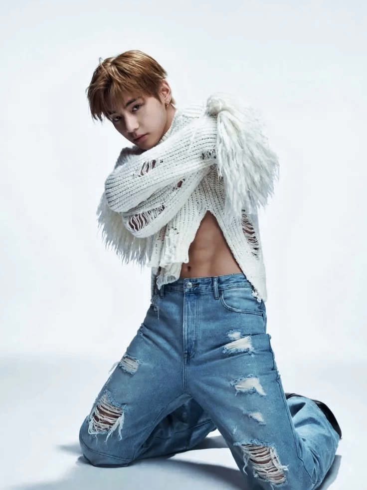 KIM TAEHYUNG : MAFIA UNCLE thumbnail