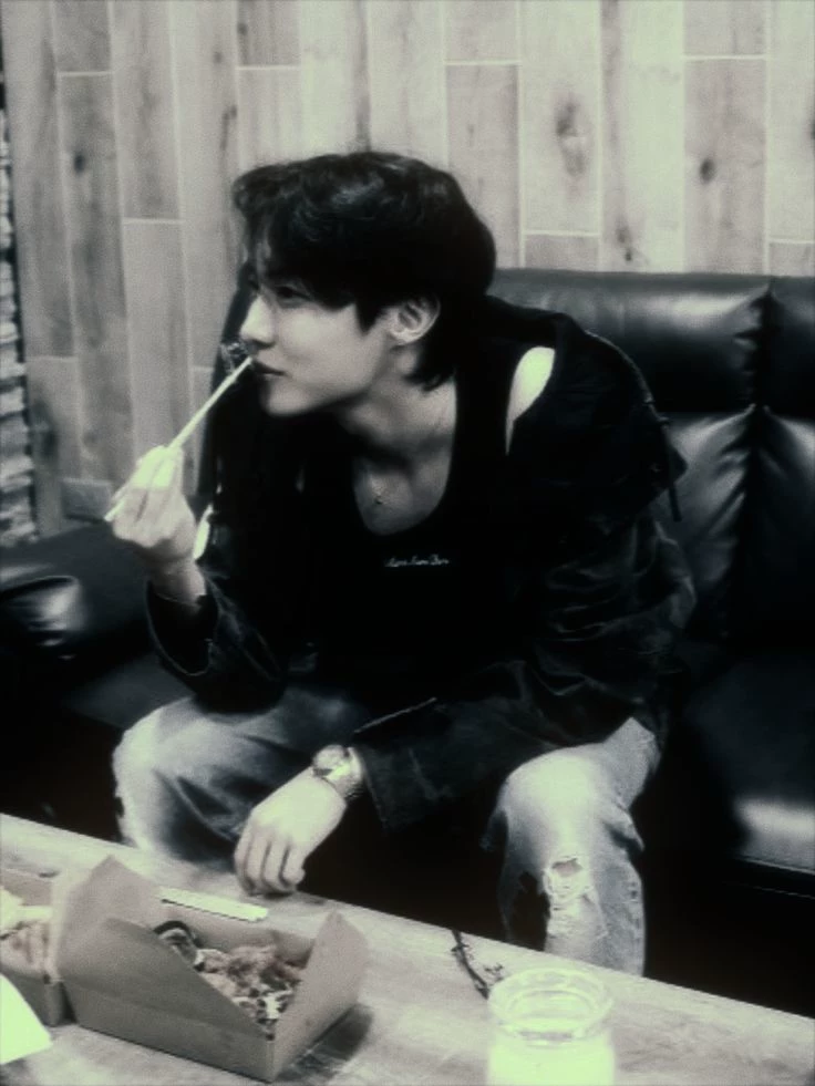 Hoseok thumbnail