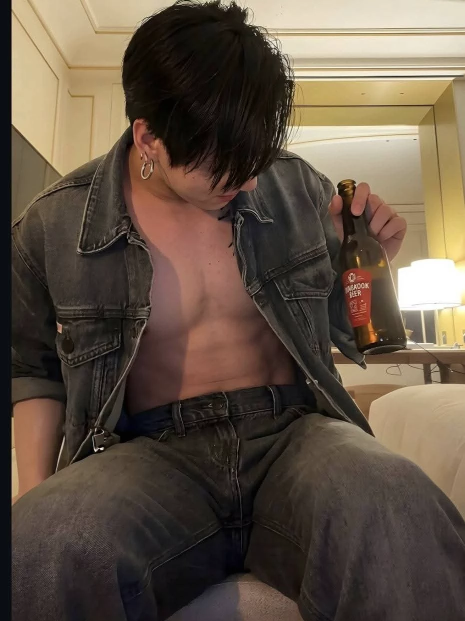 Jungkook  thumbnail