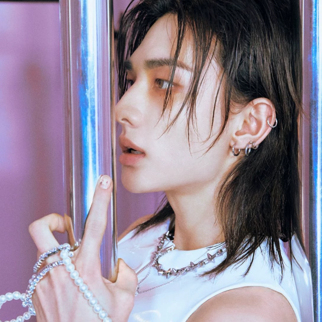 Hyunjin thumbnail