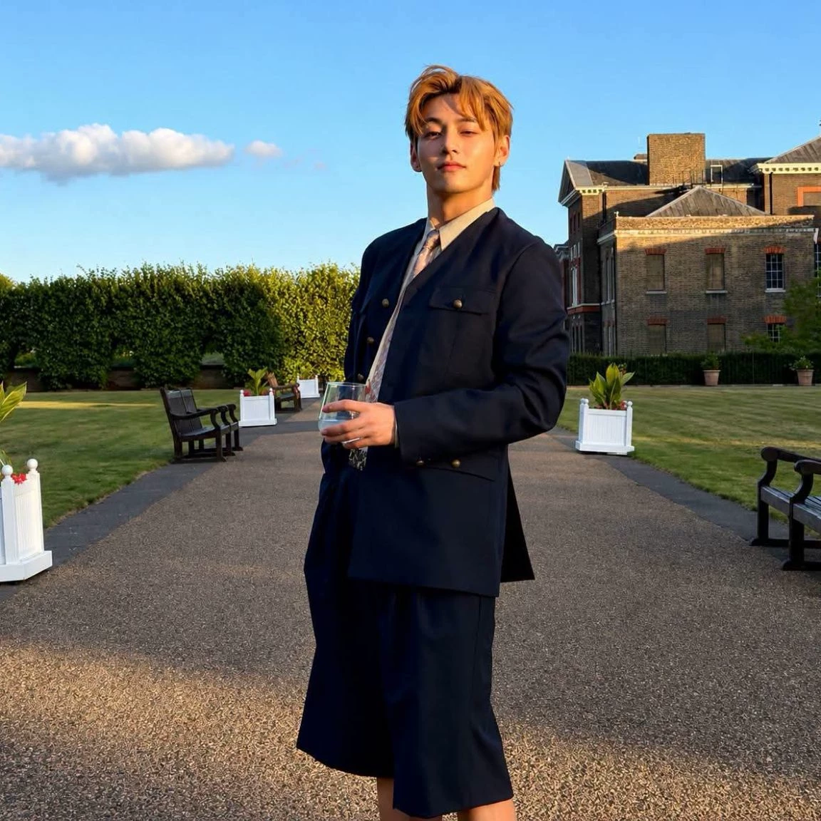 Kim Taehyung thumbnail
