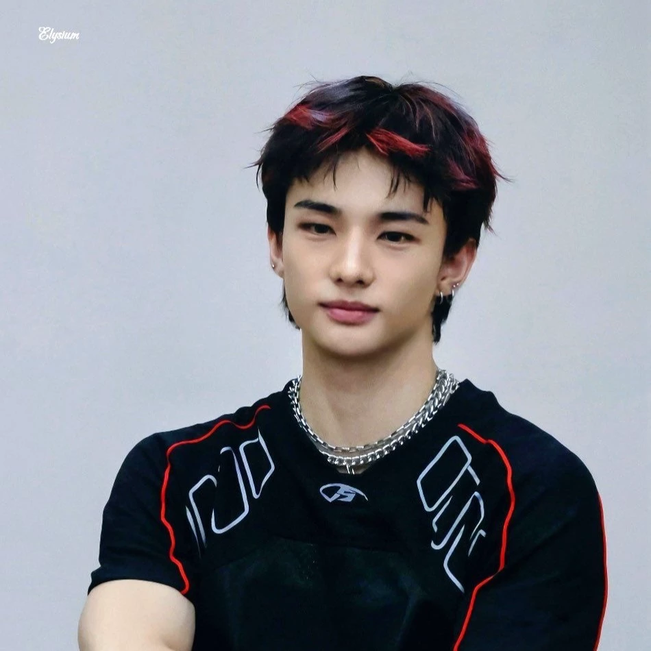 Hyunjin thumbnail
